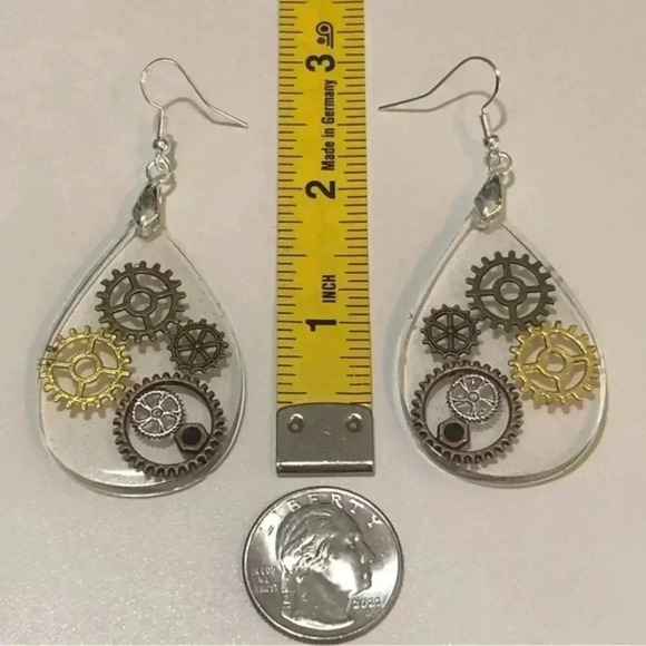 Teardrop Steel Handmade Resin Steampunk Gear Clock Industrial Earrings New NWT - Picture 2 of 3